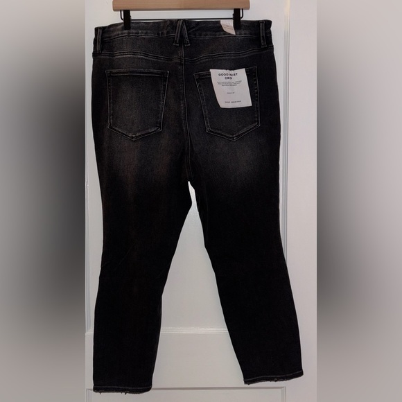 ✨NWT Good American Good Waist Crop Distress Knee - Picture 5 of 11
